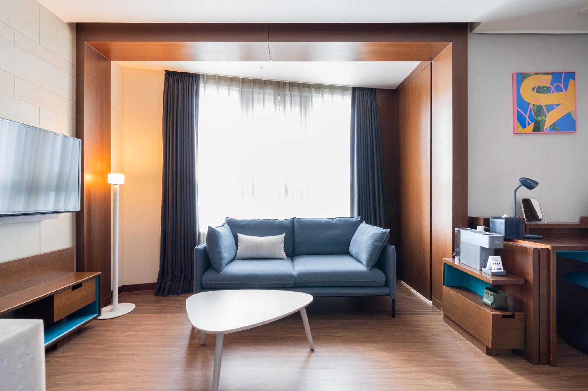 Urbanstay Haeundae Station Пусан Екстер'єр фото